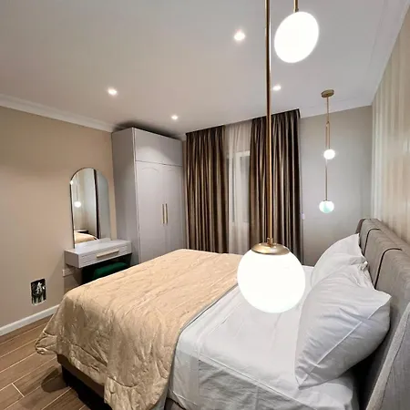Aulisa Luxury Apartment *