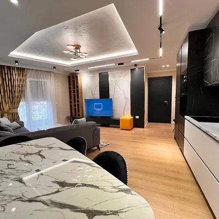 Aulisa Luxury * Tirana